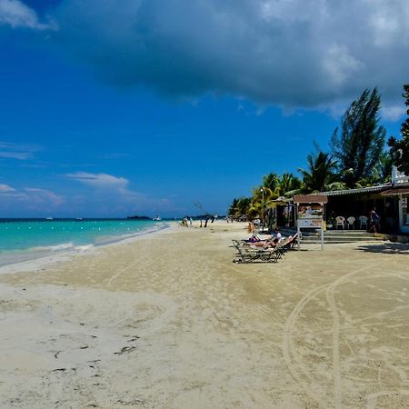 Foote Prints On The Sands Hotel Negril Exteriör bild